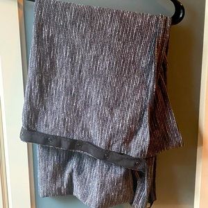 Lululemon circle scarf